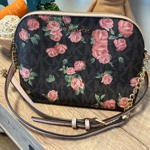 Michael Kors Cindy Brown Multi LG Dome Crossbody ROSES 38S1CCPC3V $168